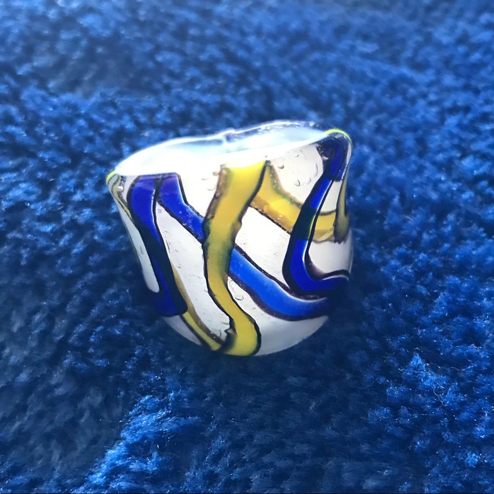 Fashion glass ring